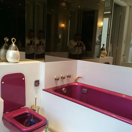 Place Vendome 1 Bedroom And 1 Ba - Up To 4 People - With Air Conditionning *